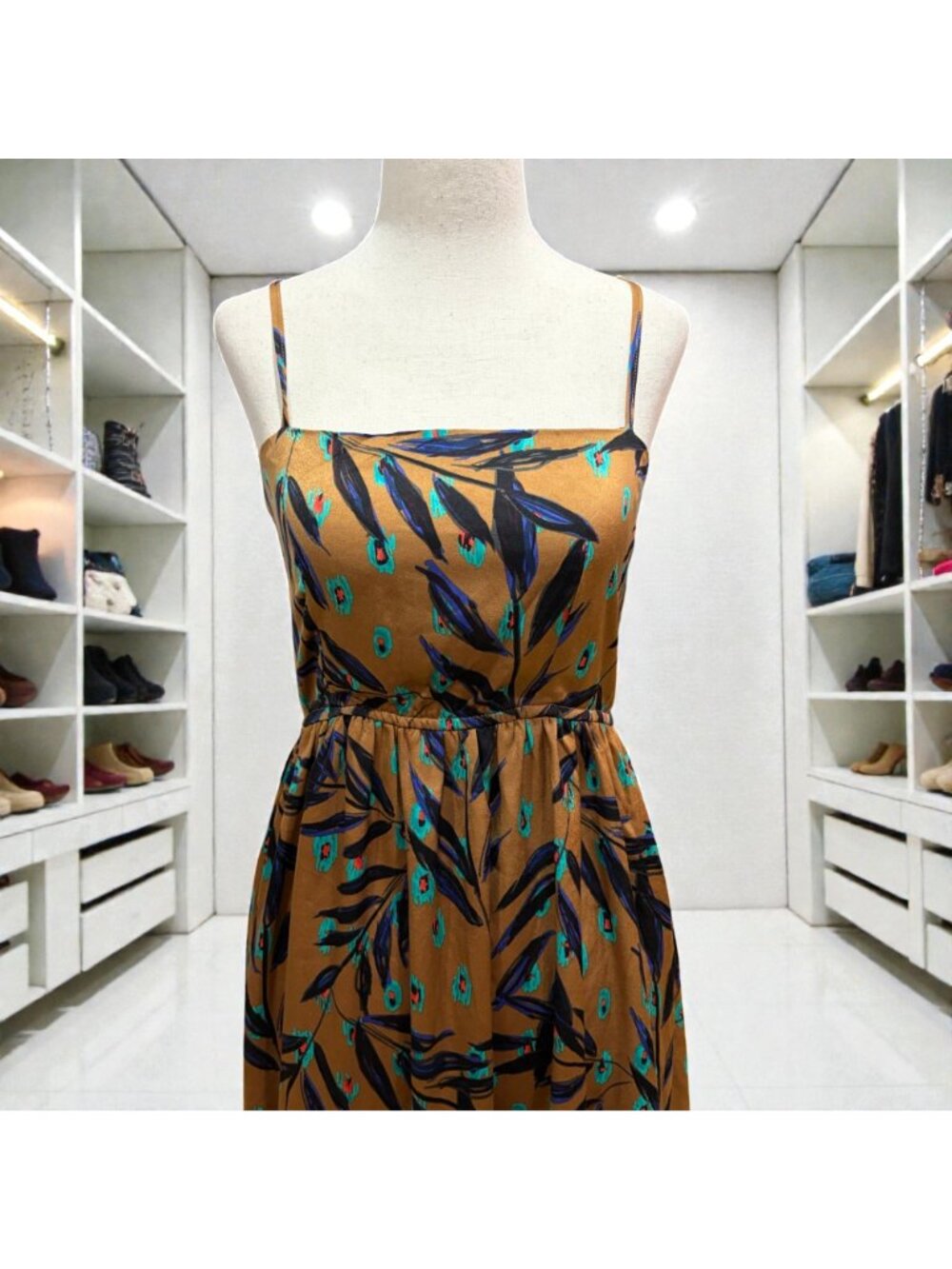 THML Satin Midi Dress Brown Leaf Print Smocked Back Tiered Strappy Size Medium - Picture 3 of 9